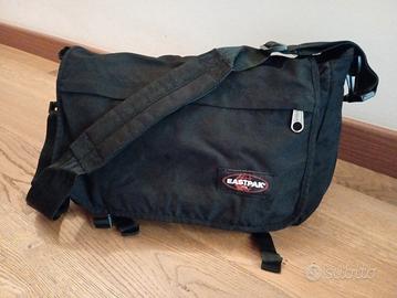 Borsa a tracolla EASTPACK 2 pezzi 