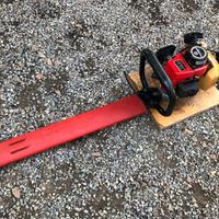 Tagliasiepi kawasaki TG18