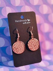 orecchini in resina, fatti a mano