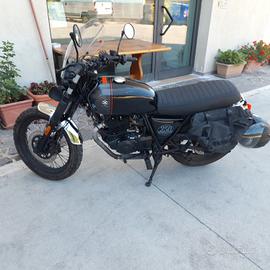 Moto Brixton Cromwell