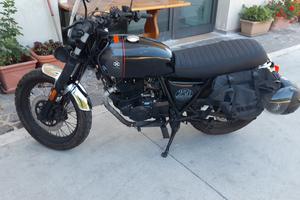 Moto Brixton Cromwell