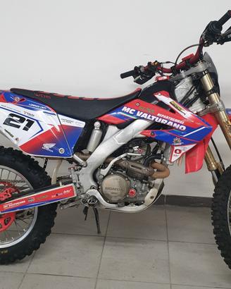 Honda CRE 250 enduro