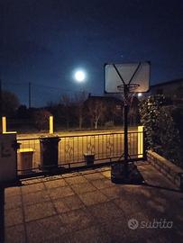 Canestro regolabile in altezza
