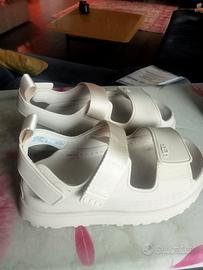 Sandali UGG