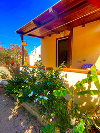 Villino a Lampedusa, camera, cucina,bagno e giardi