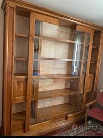 Libreria / armadio in legno massello