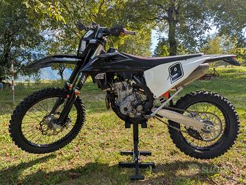 KTM 250 EXC-F 2022 – 136 ore – Akrapovic + WP XACT