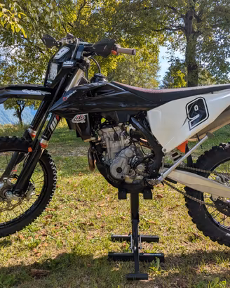 KTM 250 EXC-F 2022 – 136 ore – Akrapovic + WP XACT