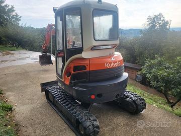 Escavatore Kubota U35-3alfa