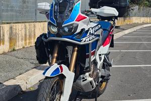 Honda Africa Twin Adventure DCT