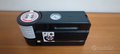 kit riparazione con compressore per gomma 