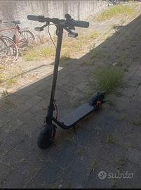 monopattino elettrico segway