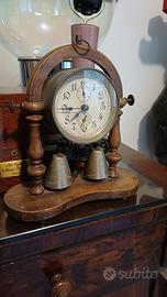 Antico orologio _ sveglia