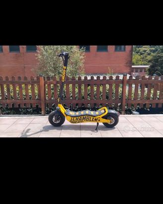 monopattino ducati scrambler