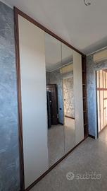 Armadio attrezzato e cassettiera 210cm di qualità