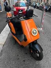 NIU NQI Cargo 50cc Electro scooter
