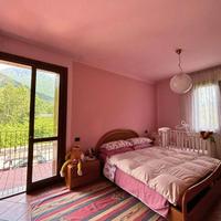 Camera matrimoniale in noce