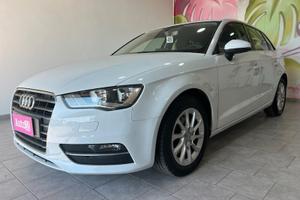 Audi A3 III 2015 Sportback 1.6 tdi Attraction 110c