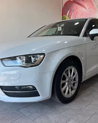 Audi A3 III 2015 Sportback 1.6 tdi Attraction 110c