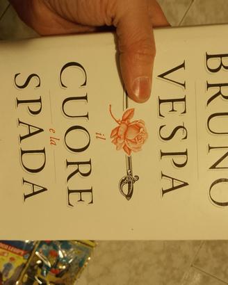 Bruno vespa il cuore la spada storia politica e ro