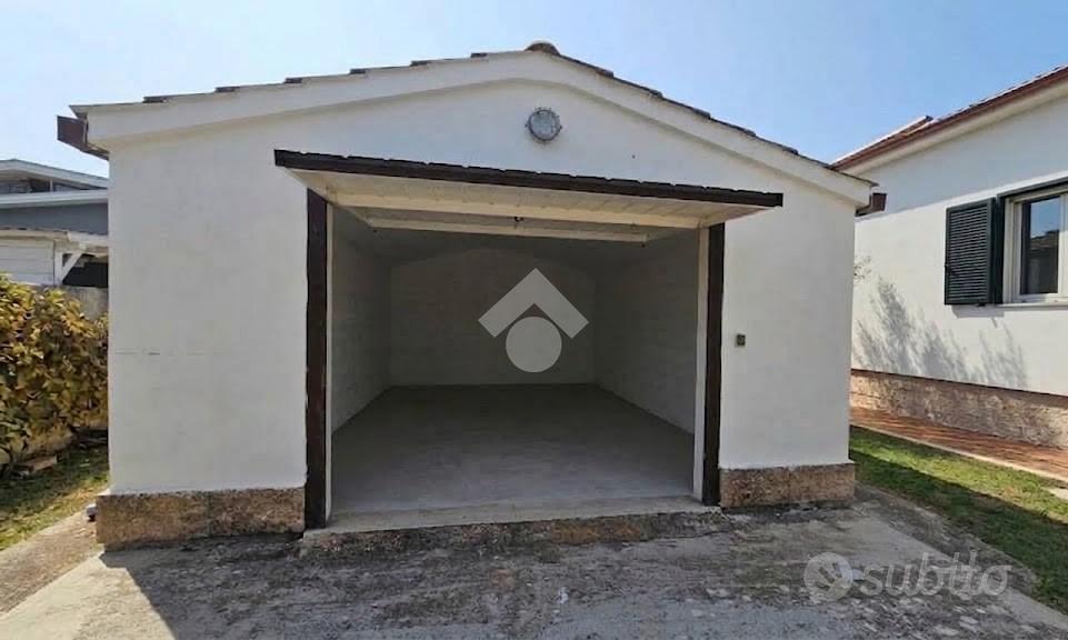 Casa – Latina, Santa Rosa - Altro