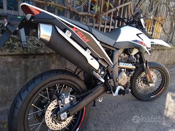 PROMO MOTARD MALAGUTI XSM 125cc-MOT.PIAGGIO LC