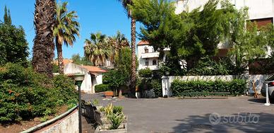 Aci Castello(via Livorno)3 vani 1/2 in residence