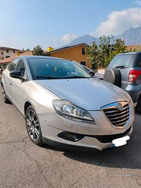 Lancia Delta 1.4 Turbo Benzina/GPL (2012) – Stile,