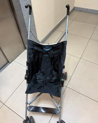 Passeggino chiusura a ombrello
