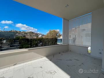 Terrazzo di 30 mq - mare 300 m - centro - box