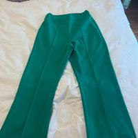 conpleto colore verde smeraldo