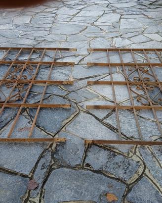coppia di Grate ferro battuto inferriata