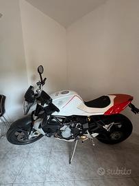 MV AGUSTA BRUTALE 800