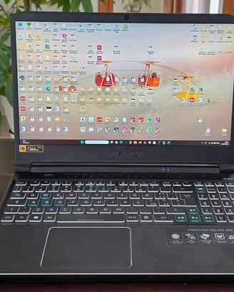 Acer Predator Helios 300 - i7 