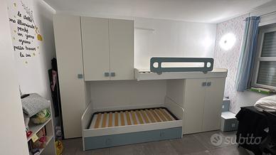 Cameretta per ragazzi recentissima