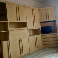 Mobile in legno da soggiorno