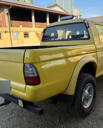 Mitsubishi L200
