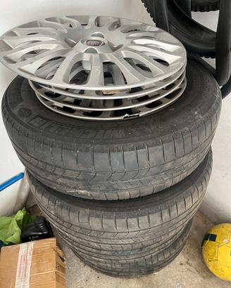Cerchi e gomme