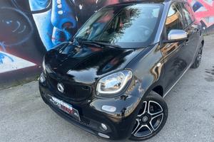 SMART FORFOUR PASSION 90CV AUT/F1/TETTO/NAVI/LED