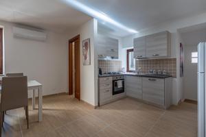 Bilocale ristrutturato zona p.zza Verdi NO ZTL