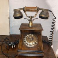 Telefono antico