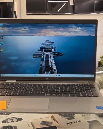 DELL LATITUDE 5520 -  i5 1145G7 - 16/ 256GB