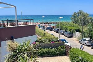 Villa fronte mare santa severa