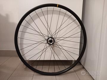 Ruota posteriore bici  tubeless mtb 29"boost 148mm