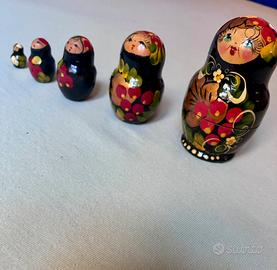 Set Matrioske artigianali ucraine, dipinte a mano