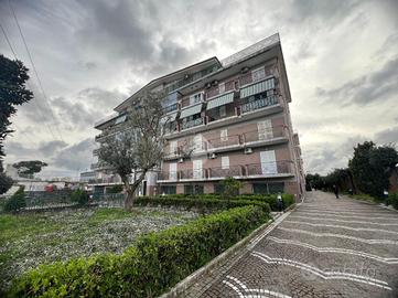 4 LOCALI A MELITO DI NAPOLI