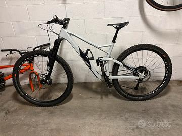 Cube stereo 150 Race