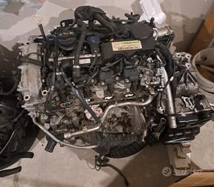 MOTORE MERCEDES 270910