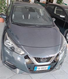 autovettura Nissan Micra