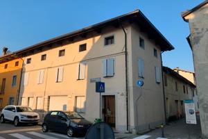 Centrale complesso immobiliare da ristrutturare